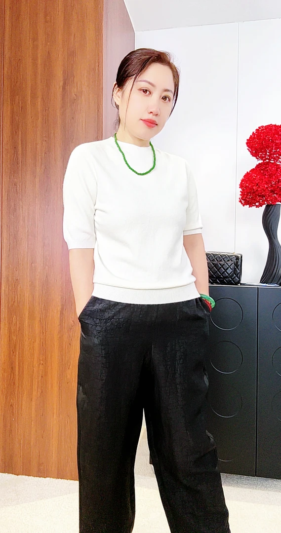 芊彤服饰2025年爆款女款打底宽松时尚休闲百搭圆领秋冬套头AB6830