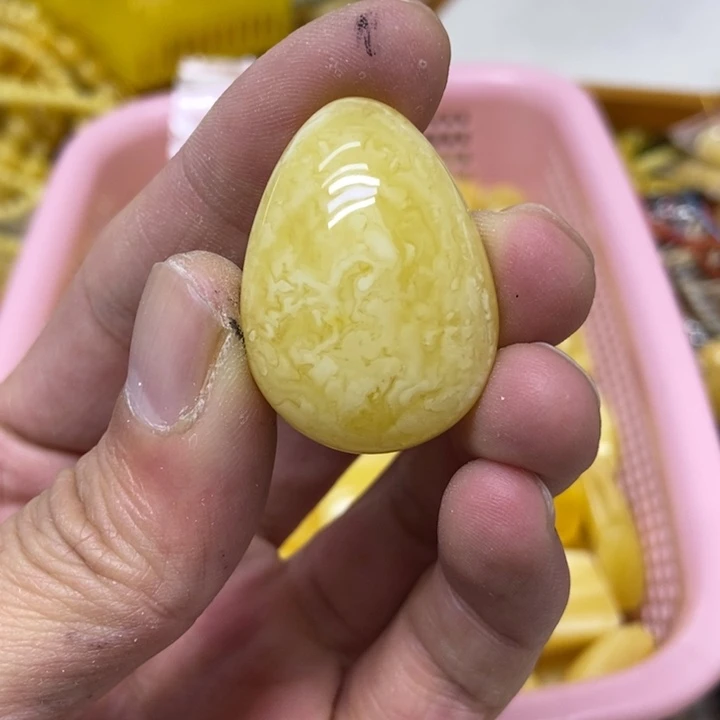 裸石蜜蜡未镶嵌吊坠