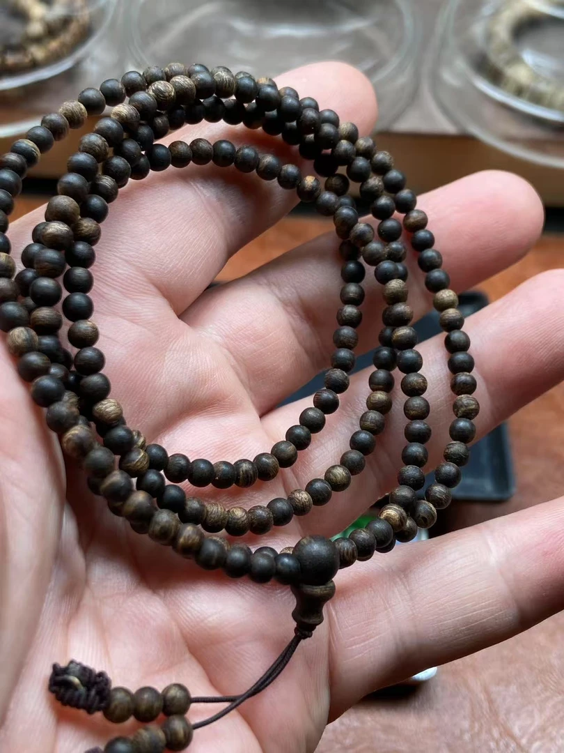 沉香莱特沉水05mm多圈手串，收藏级别。