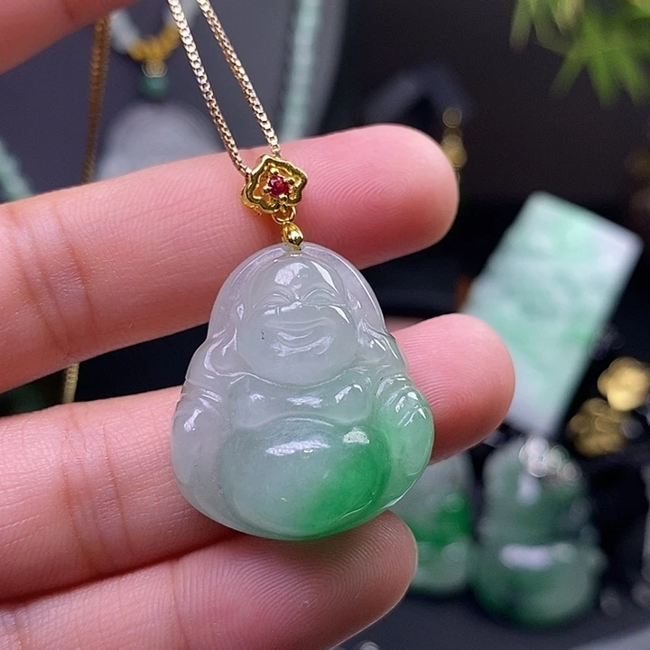 翡翠未镶嵌吊坠(赠链)