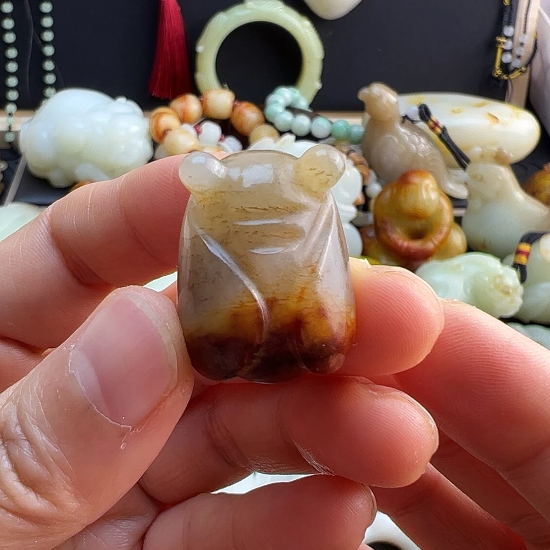 和田玉未镶嵌挂件