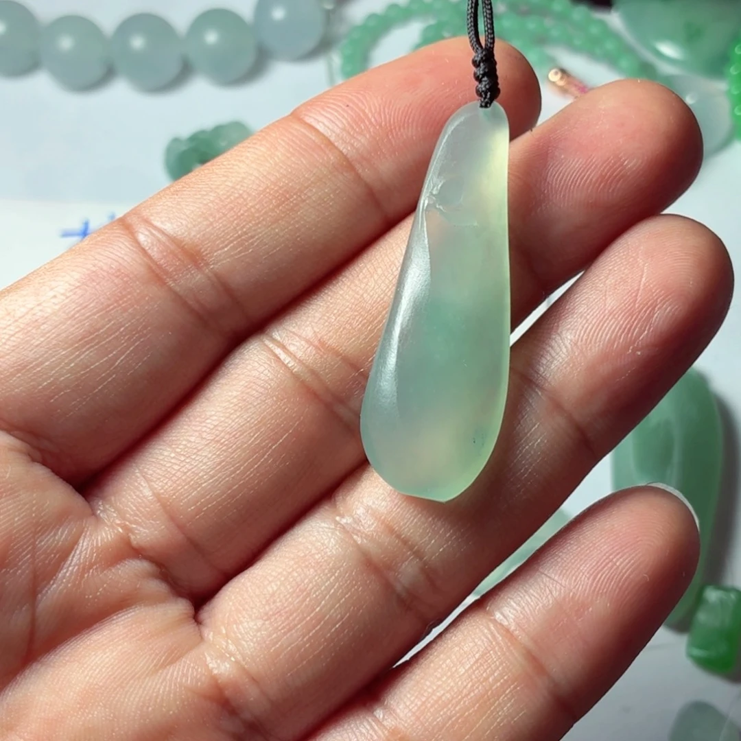 定制翡翠未镶嵌包工
