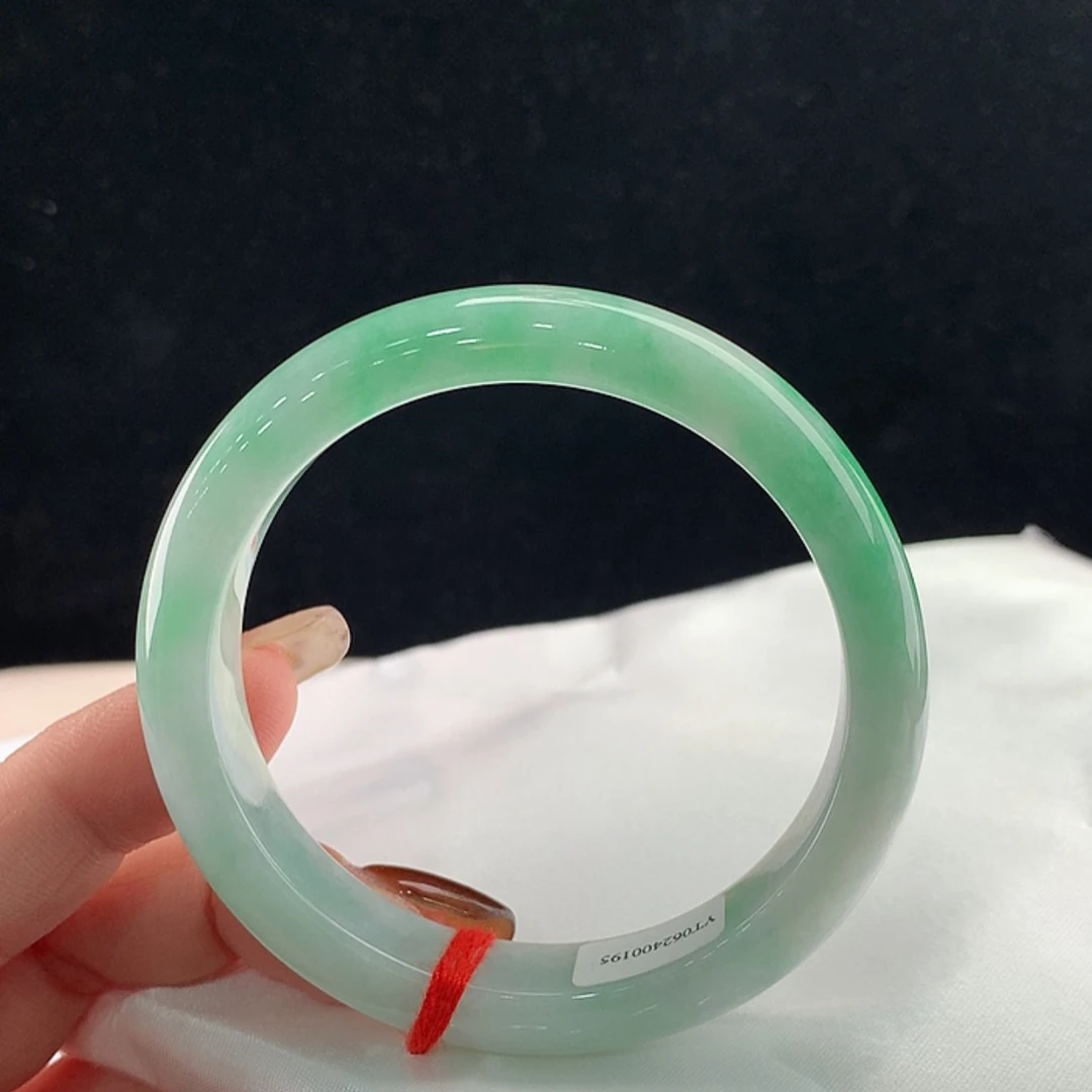 【闪购商品】未镶嵌手镯翡翠57，57/57