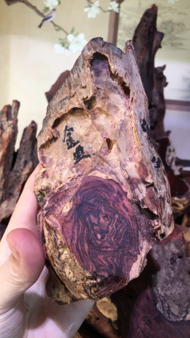 海黄雕件金鱼雕刻件原料紫彩