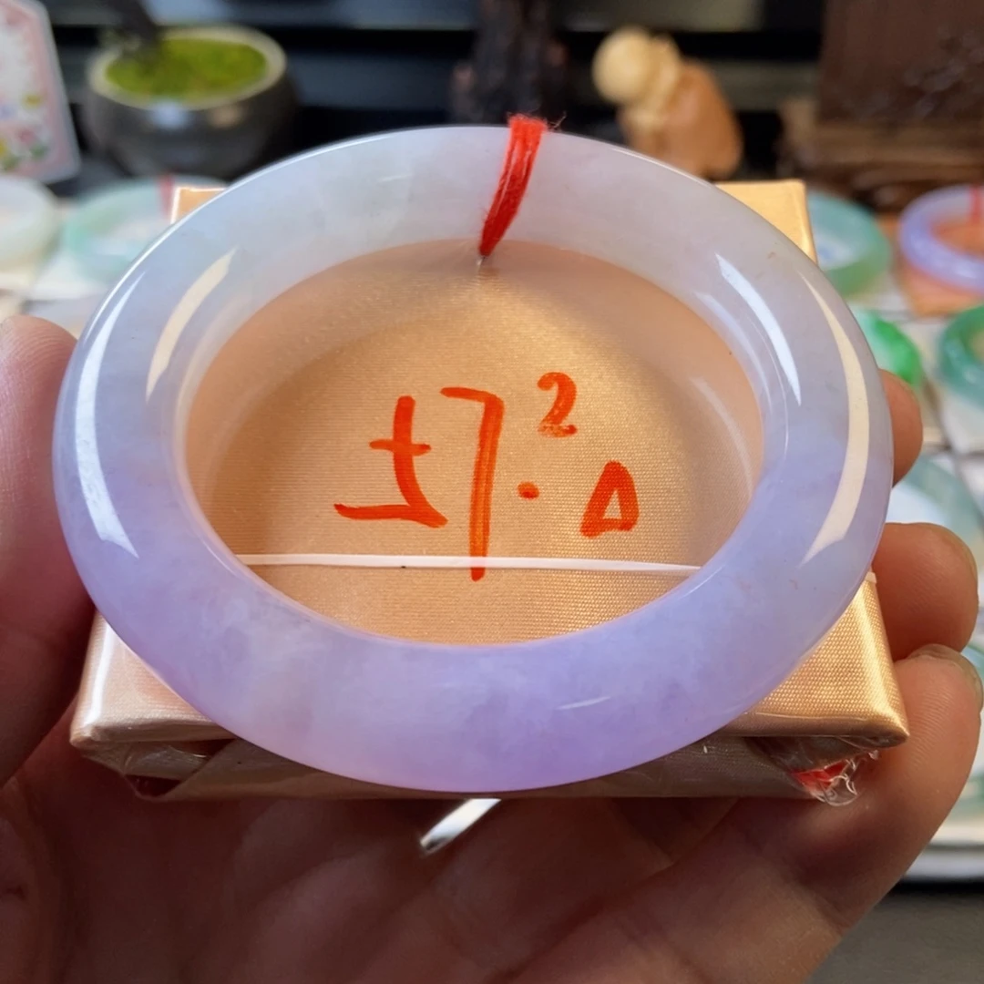 翡翠未镶嵌手镯8、紫圆条