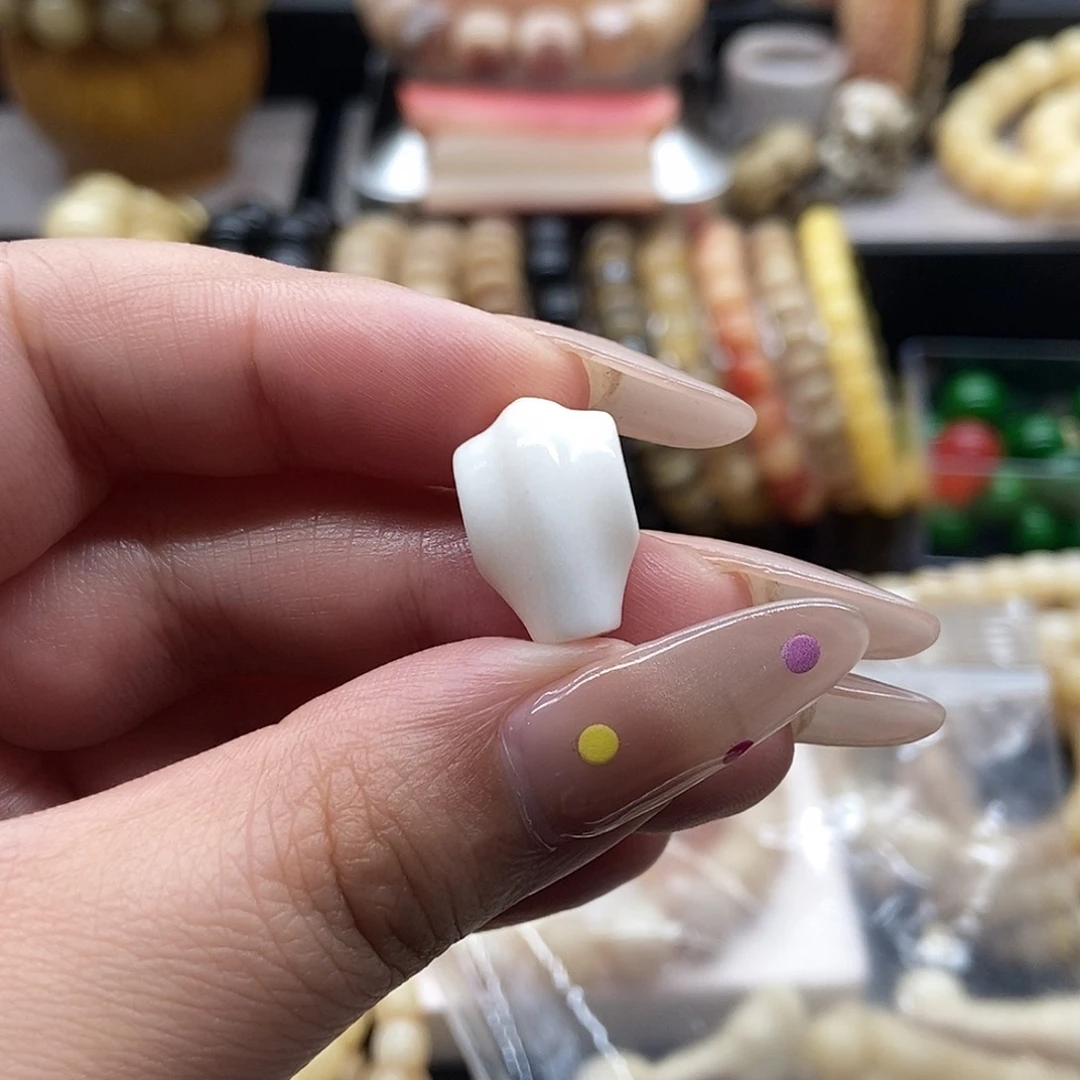 把件驼骨玉*刀驼骨瓷白三通