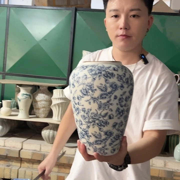 景德镇陶瓷花瓶微瑕介意勿拍