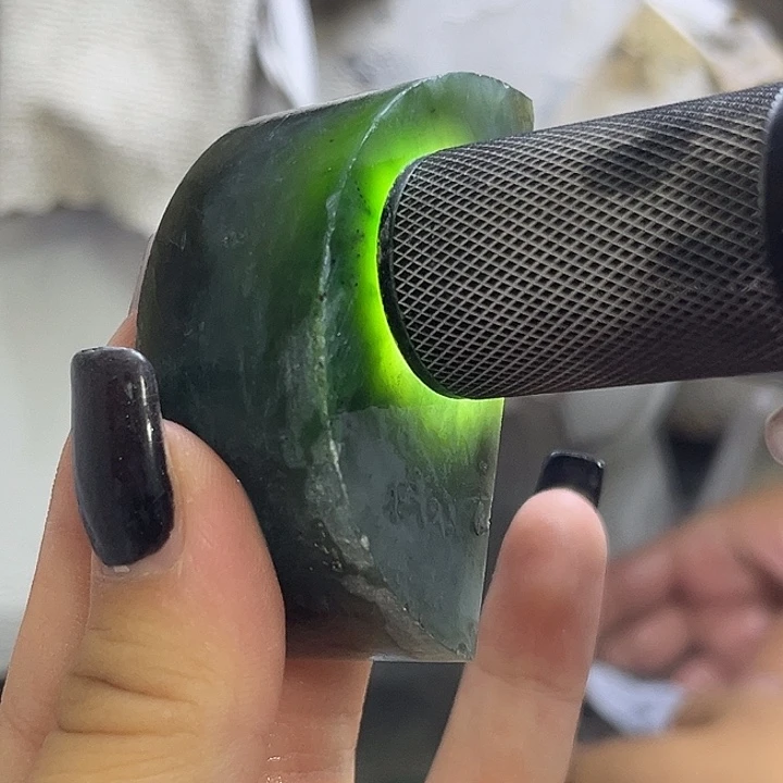 和田玉（碧玉）未镶嵌颈饰