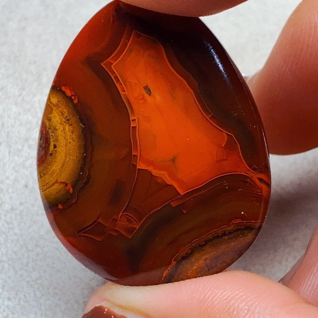 晓***红玛瑙/玉髓未镶嵌颈饰