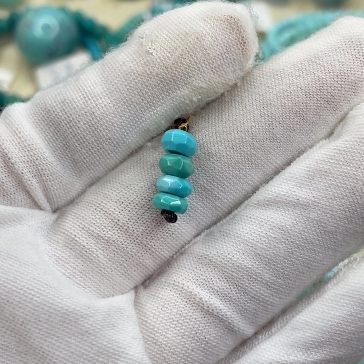 绿松石未镶嵌挂件