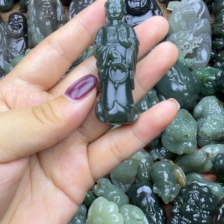 和田玉未镶嵌挂件