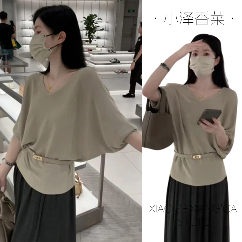 法式V领卡其色短袖冰丝针织衫女夏季2025新款爆款老钱风穿搭上衣