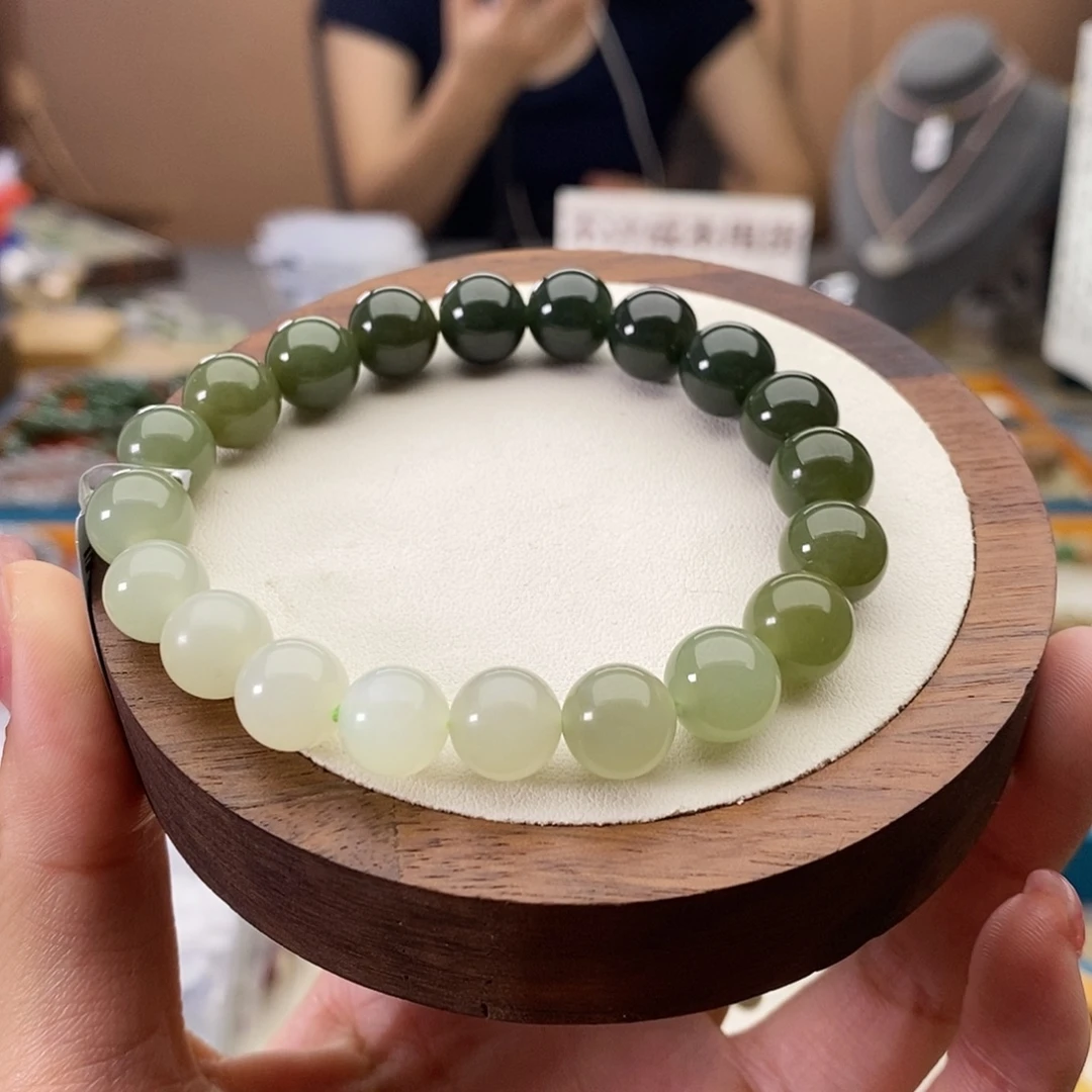 蚊***人未镶嵌手串和田玉A20