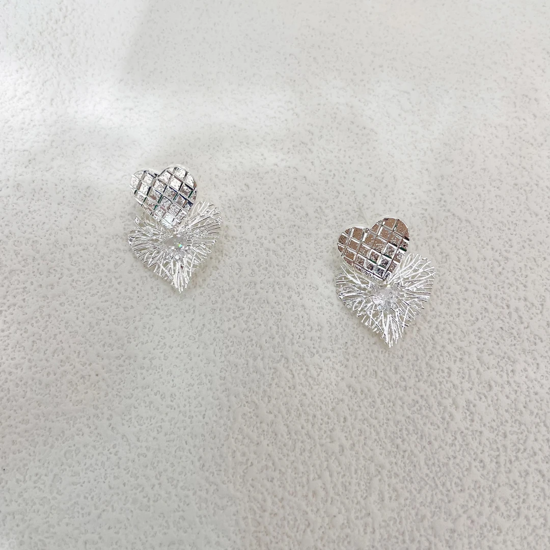 铜合金耳饰 小众设计百搭肌理爱心镂空拉丝耳环气质韩版高级耳饰