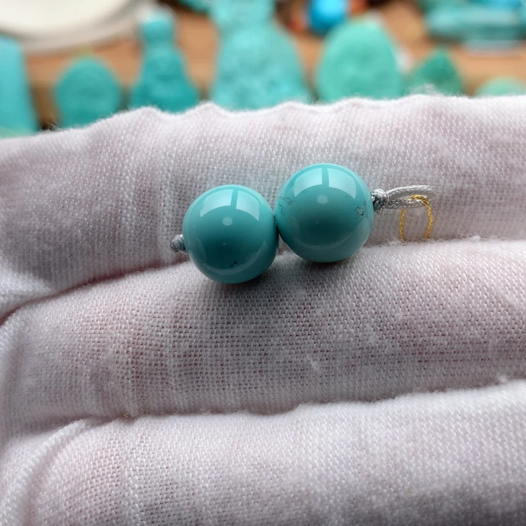 绿松石颈饰未镶嵌