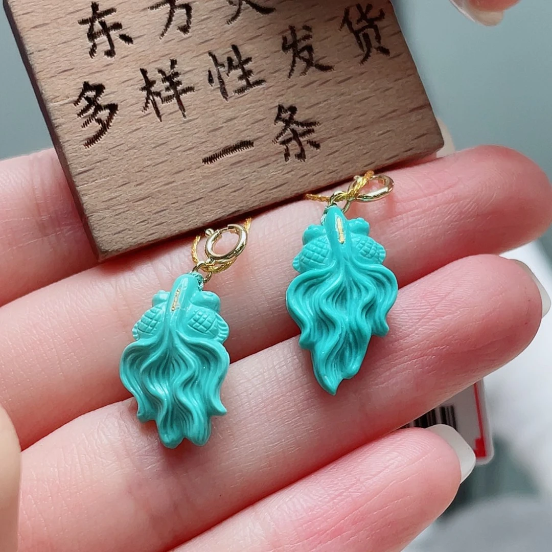 未镶嵌绿松石颈饰