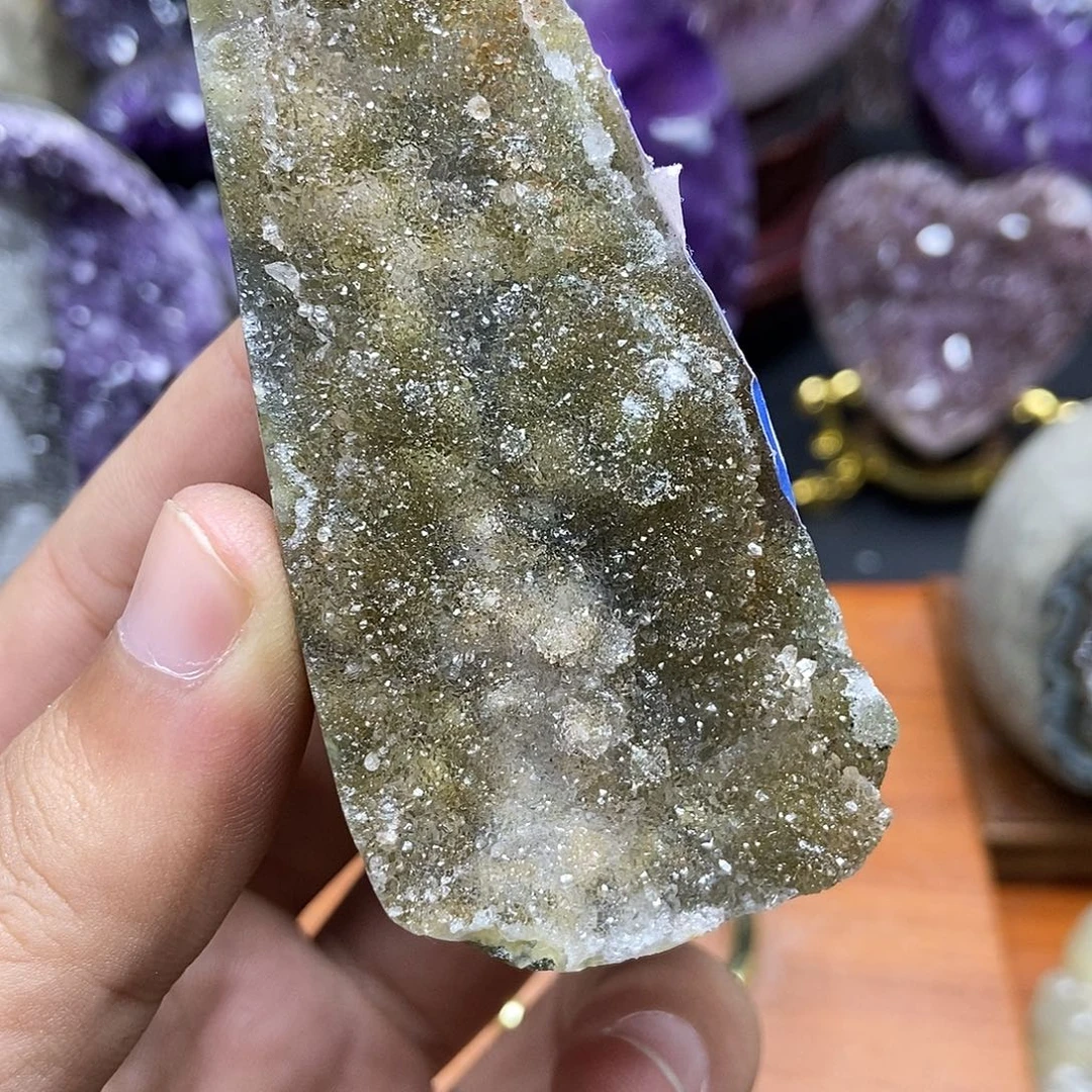 未镶嵌水晶大型摆件（非配饰）
