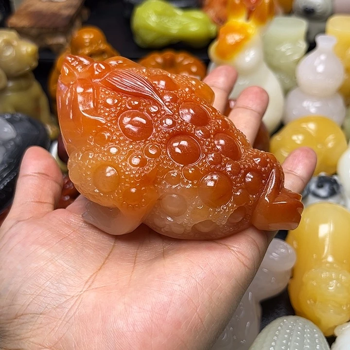 石材巴*特新疆五彩石金蟾