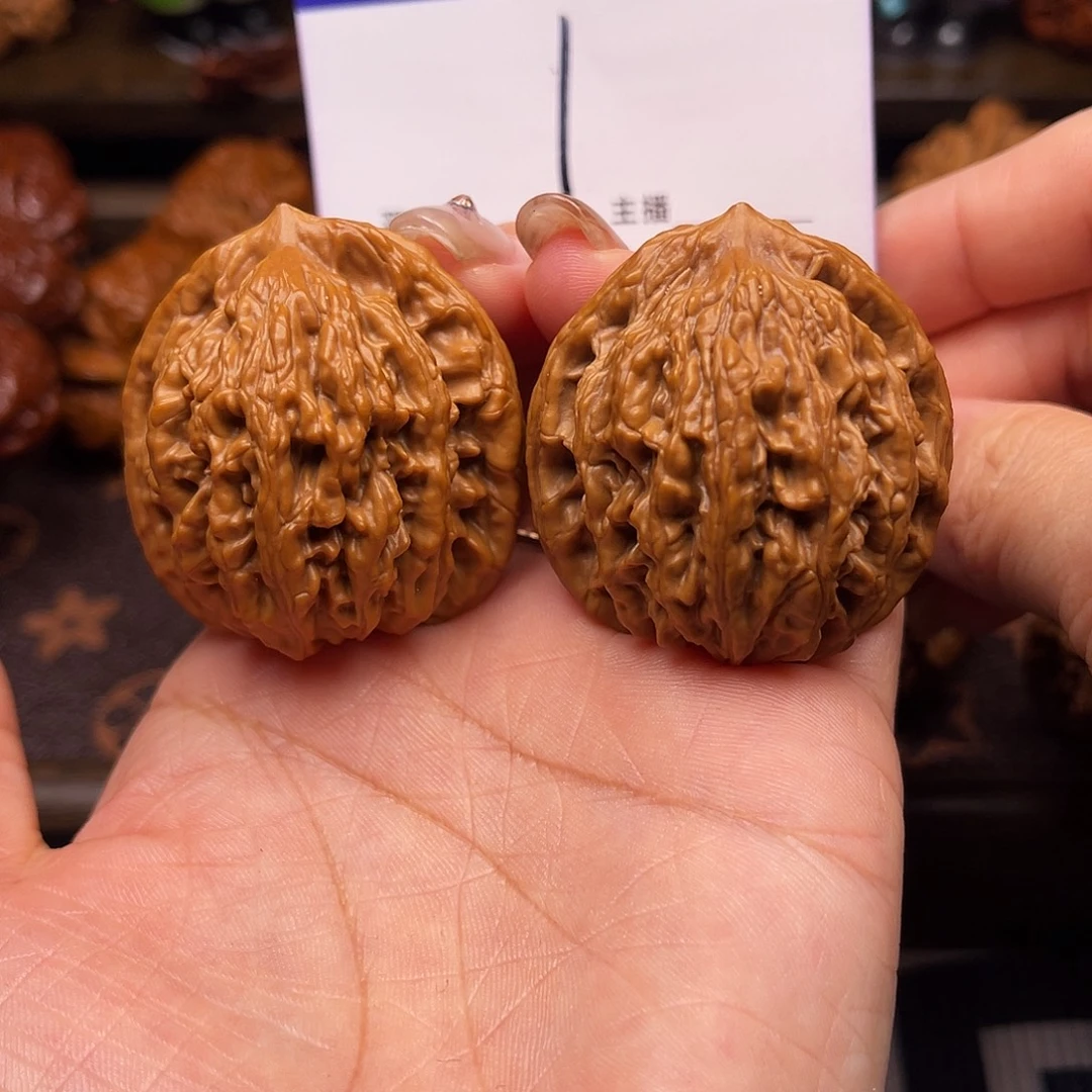 吊坠桃核麦穗虎头40