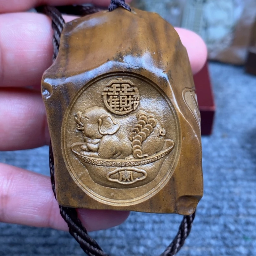 【闪购商品】原石雕刻手把件