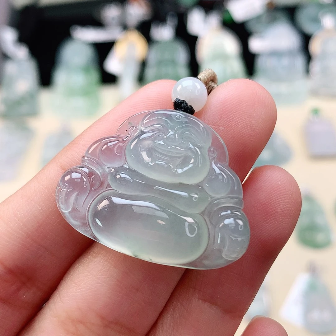 翡翠未镶嵌颈饰佛公