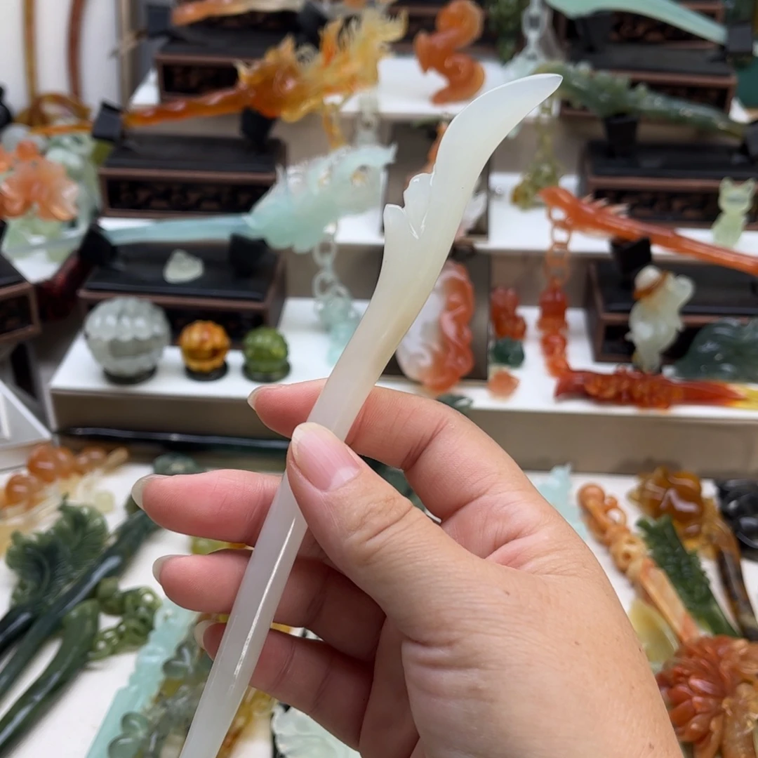 蛇纹石玉未镶嵌岫玉发簪