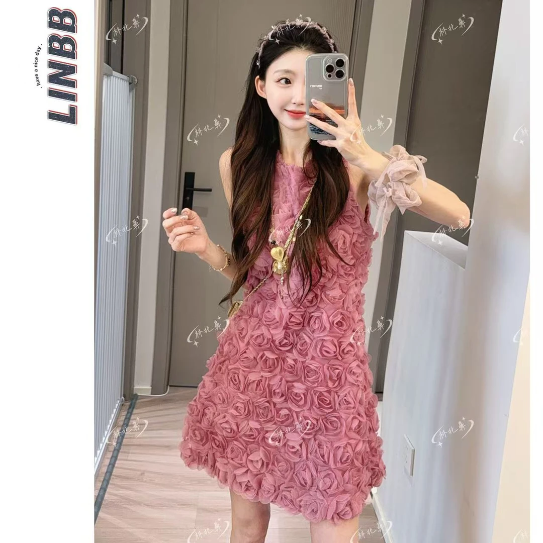 林北鼻-【玫瑰恋人】韩单夏日工艺仿生玫瑰温柔小香连衣裙