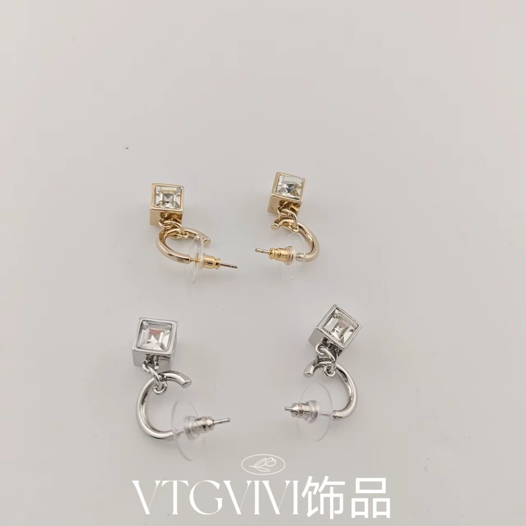 铜合金耳饰  VTGViVi饰品/中古饰品/时尚百搭款/K24/新款耳针系列