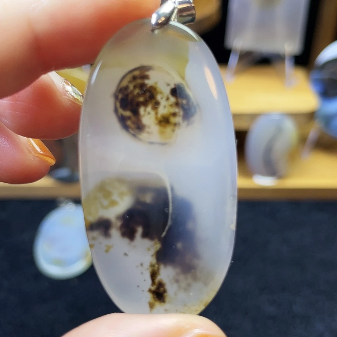 玛瑙/玉髓未镶嵌吊坠