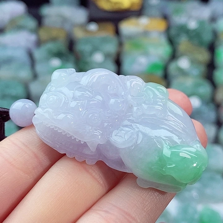 颈饰未镶嵌翡翠天然