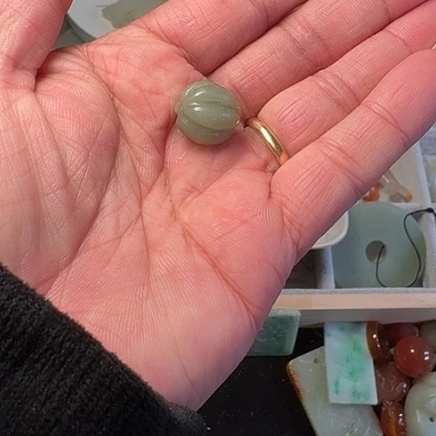 和田玉（糖玉）颈饰未镶嵌谢*