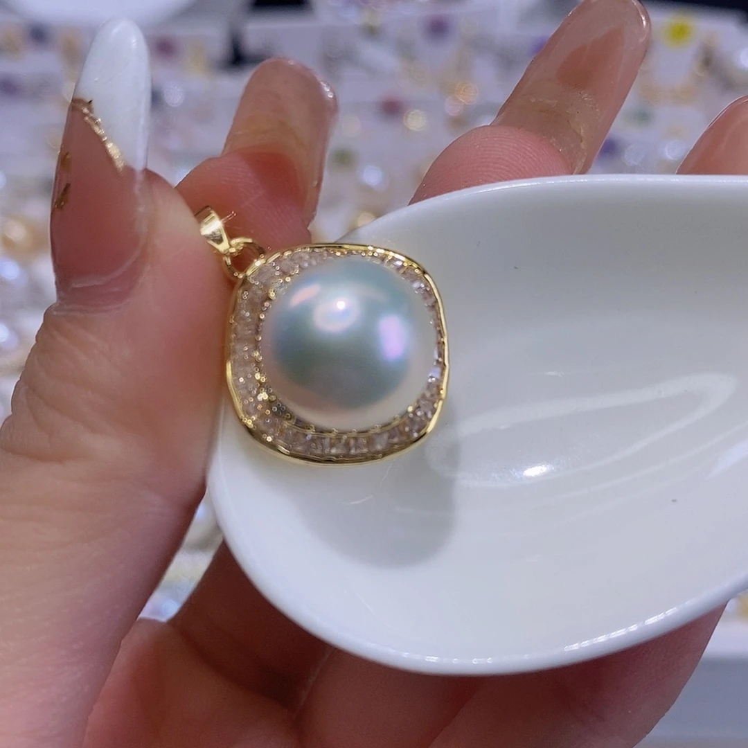 淡水珍珠合金颈饰