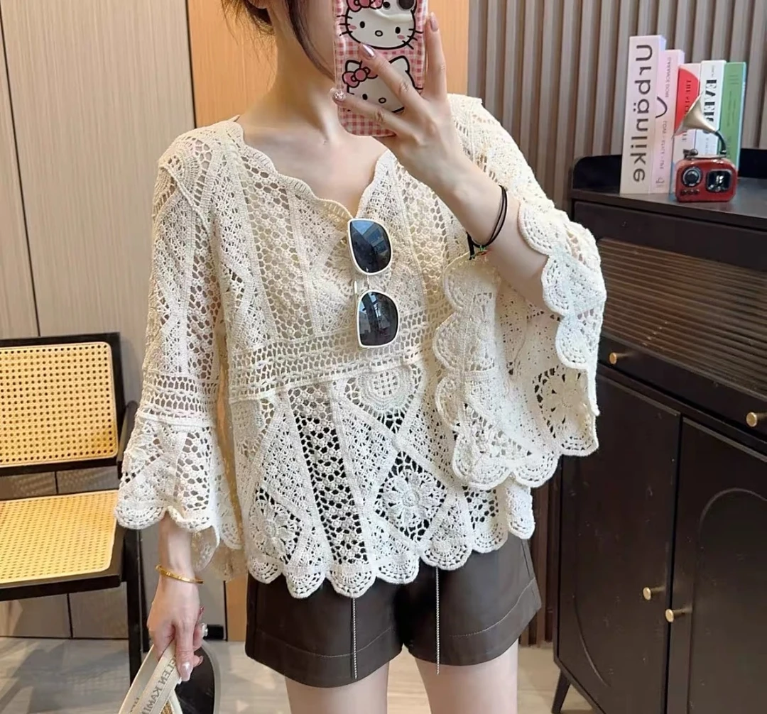 6789法式气质针织镂空钩花喇叭袖宽松防晒罩衫