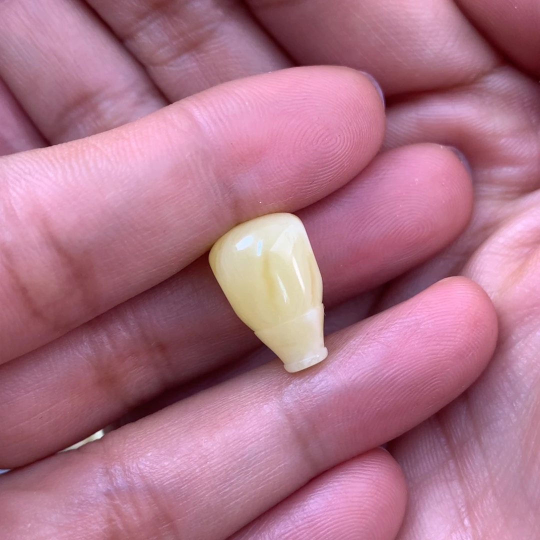 未镶嵌琥珀裸石e***洋蜜蜡