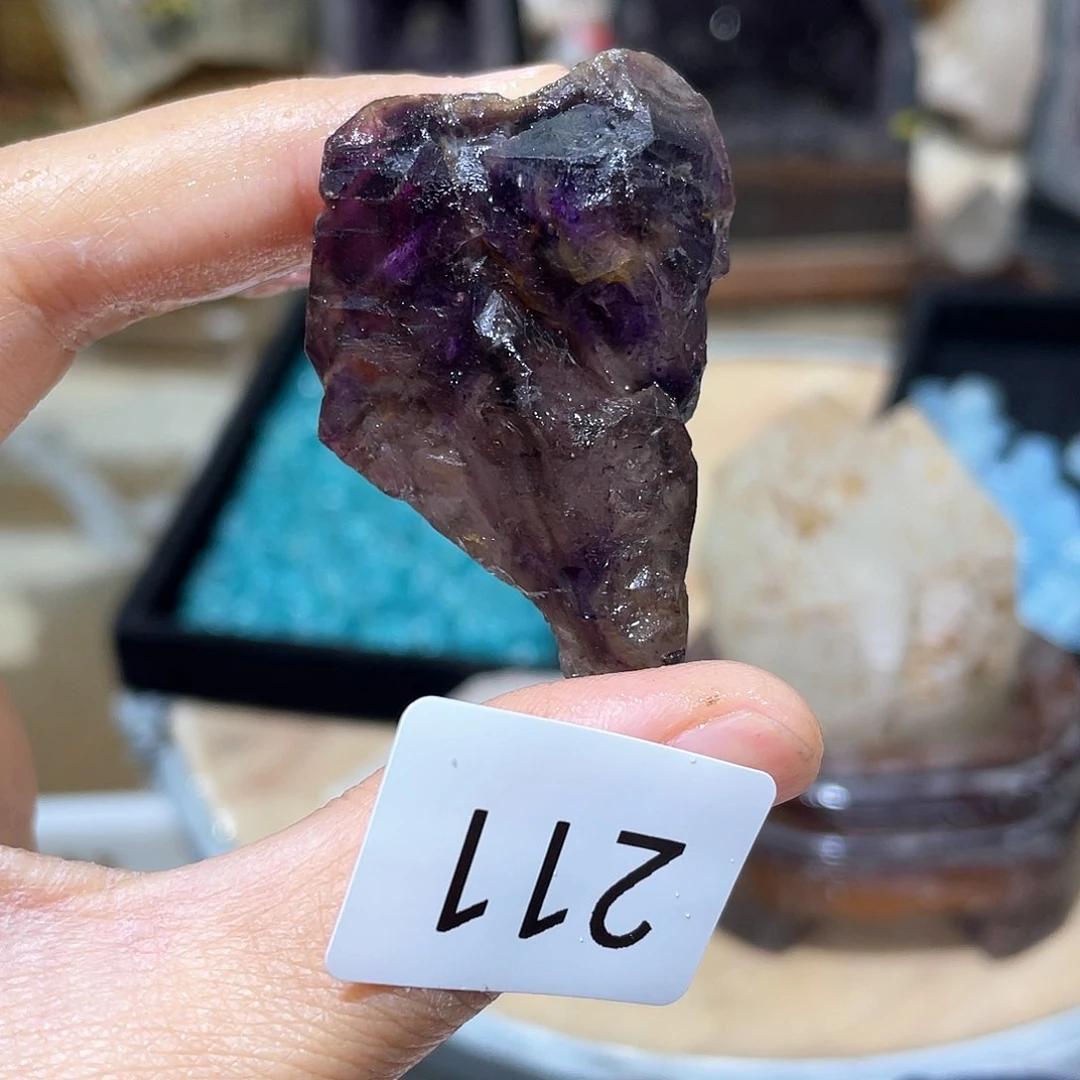 水晶摆件……未镶嵌