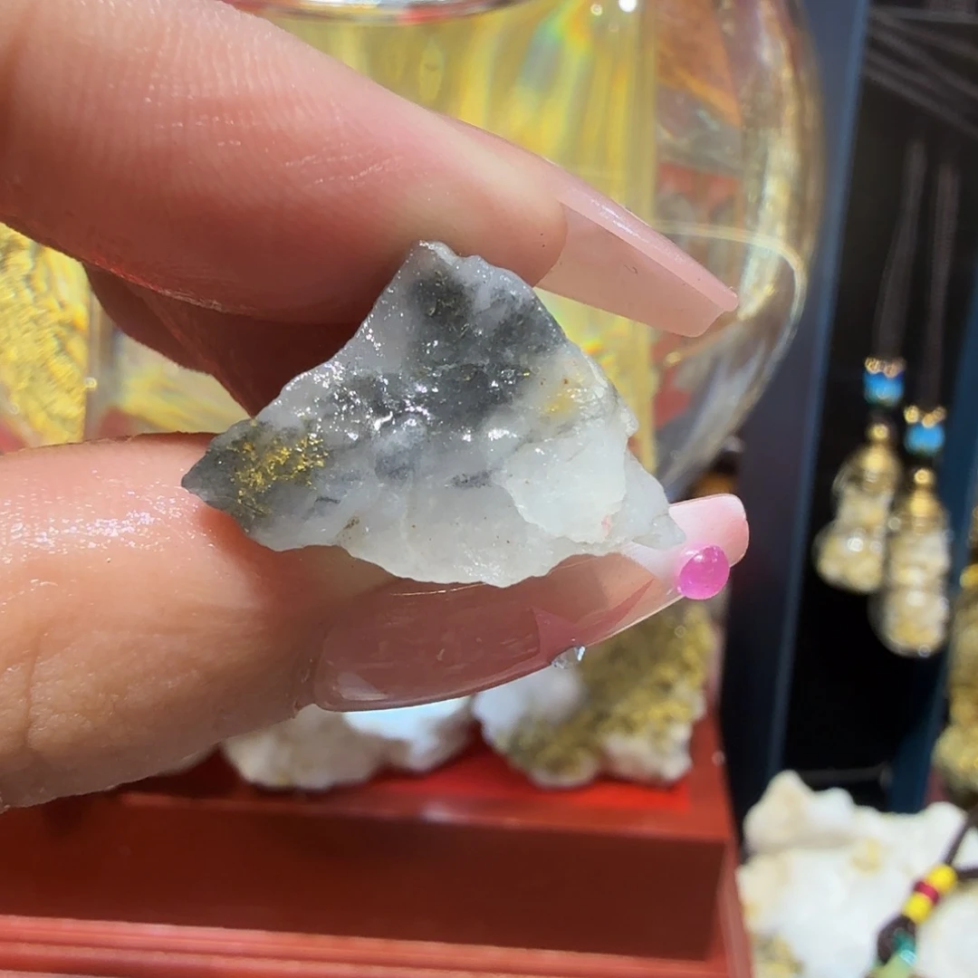 乡聚金阁天然明金矿标