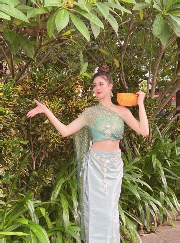 西双版纳 傣魅力 民族服装