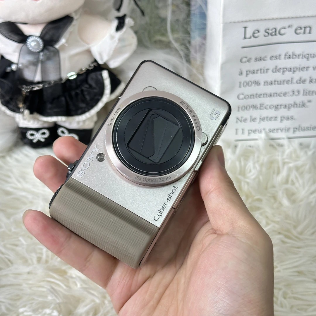 9新 Sony/索尼 索尼hx9小长焦色彩感好1600万像素带配件