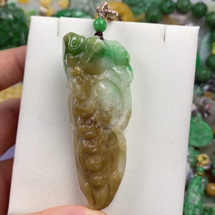 吊坠(赠链)未镶嵌翡翠