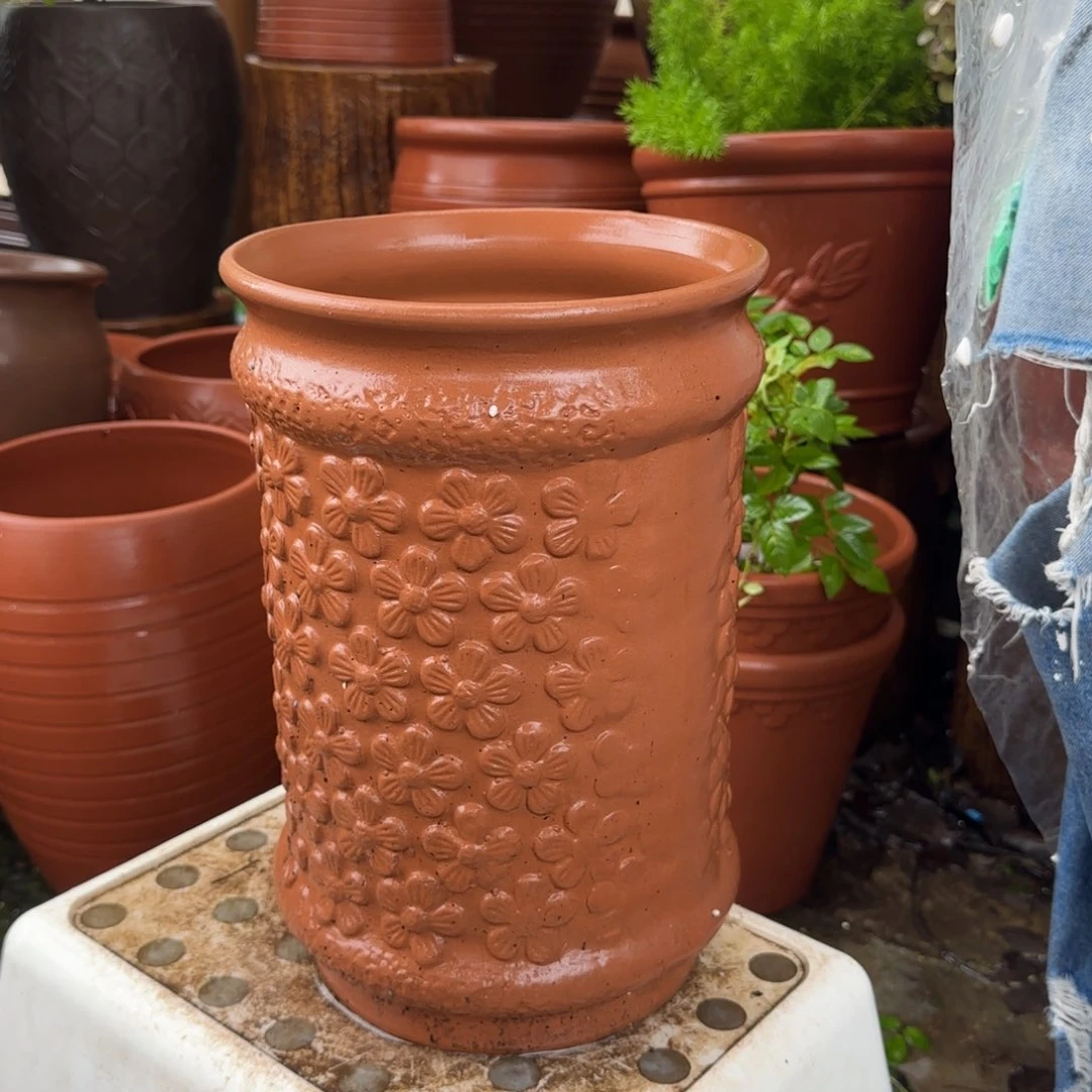 紫砂花盆口20高31宜兴土陶瑕疵粗糙小花模糊