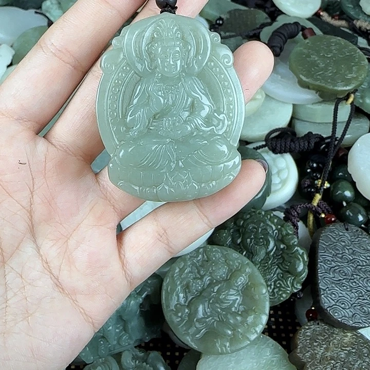 和田玉未镶嵌颈饰