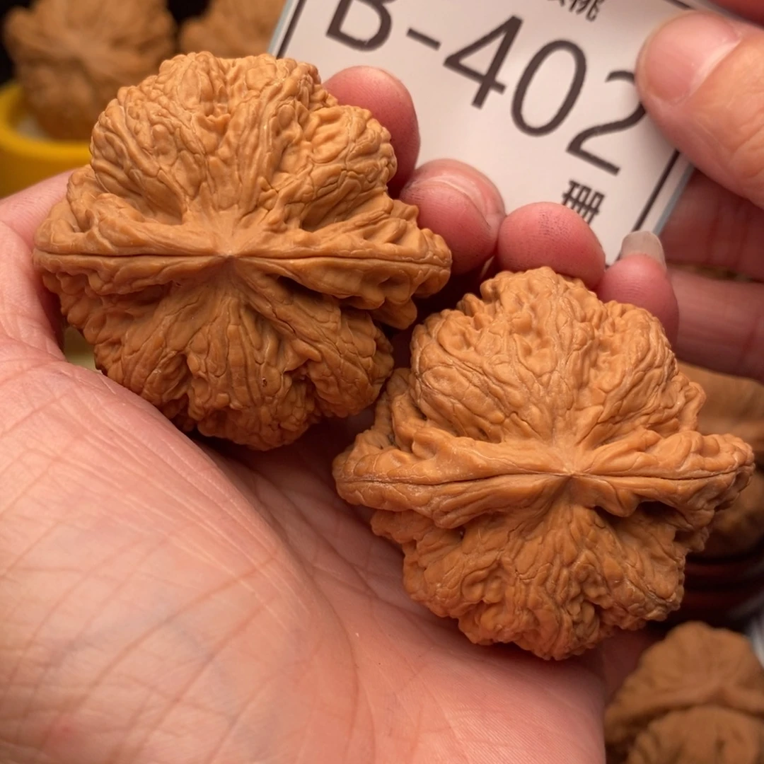 文玩核桃把件粗筋48