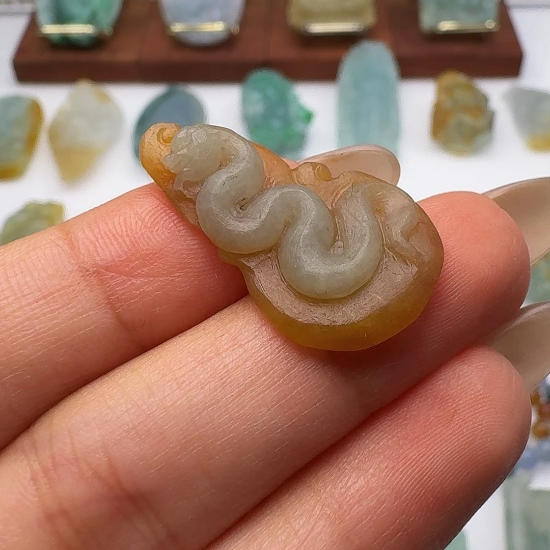 定制翡翠未镶嵌毛货