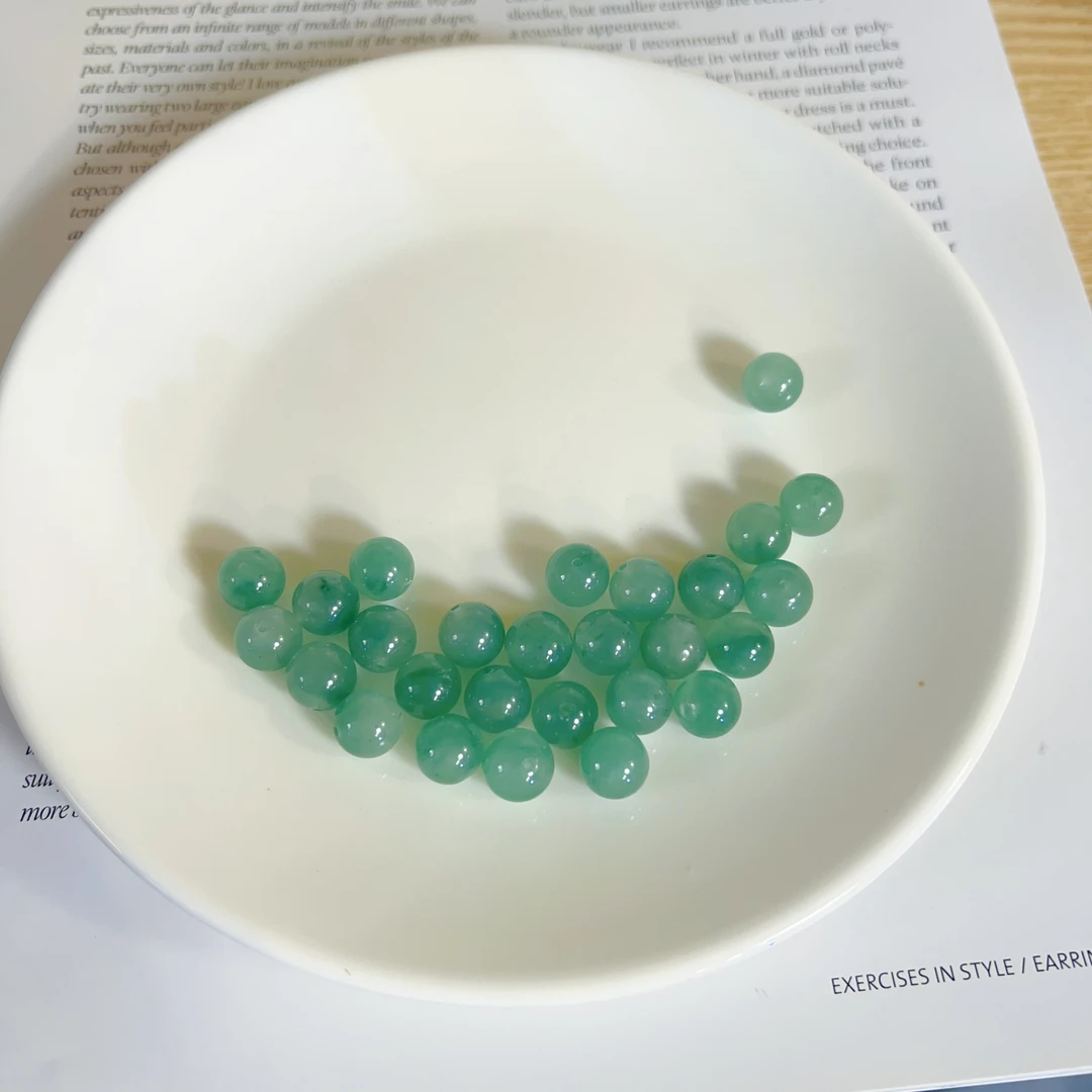 9.5mm天然非洲翠圆形裸珠（1粒）多样性发一