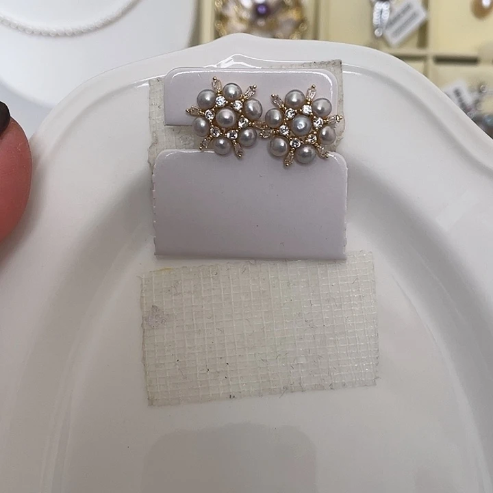 淡水珍珠耳饰合金银针灰珠雪花款