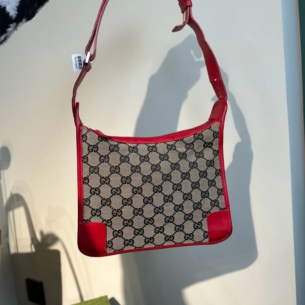 95新 GUCCI/古驰 Gucci 腋下hobo单肩包