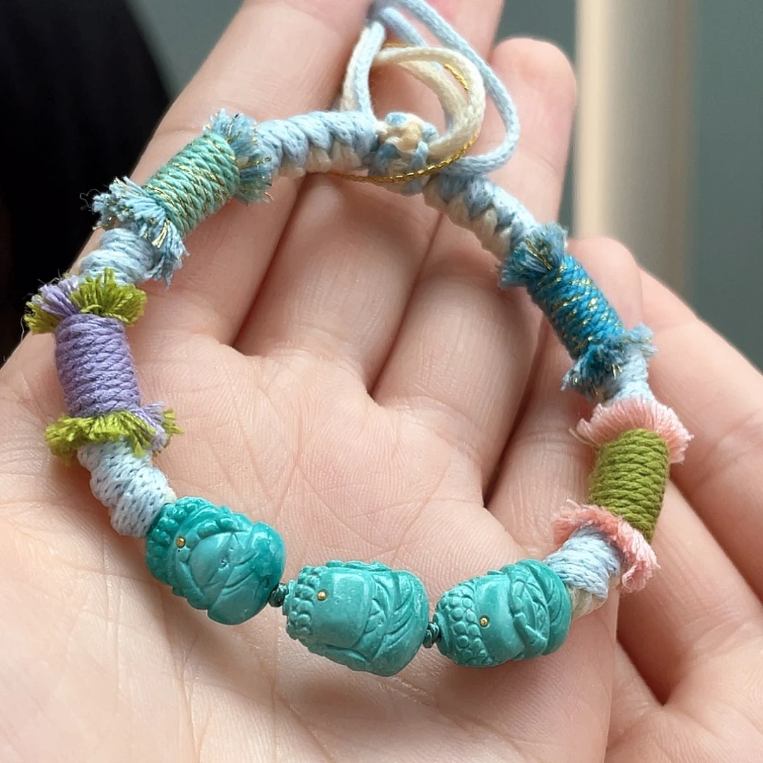 未镶嵌绿松石颈饰