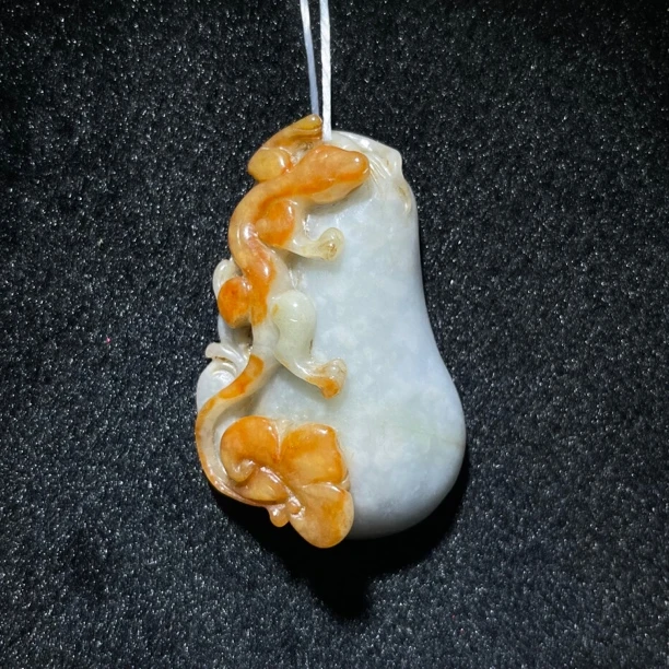 臻藏（8a）翡翠挂件2504290013