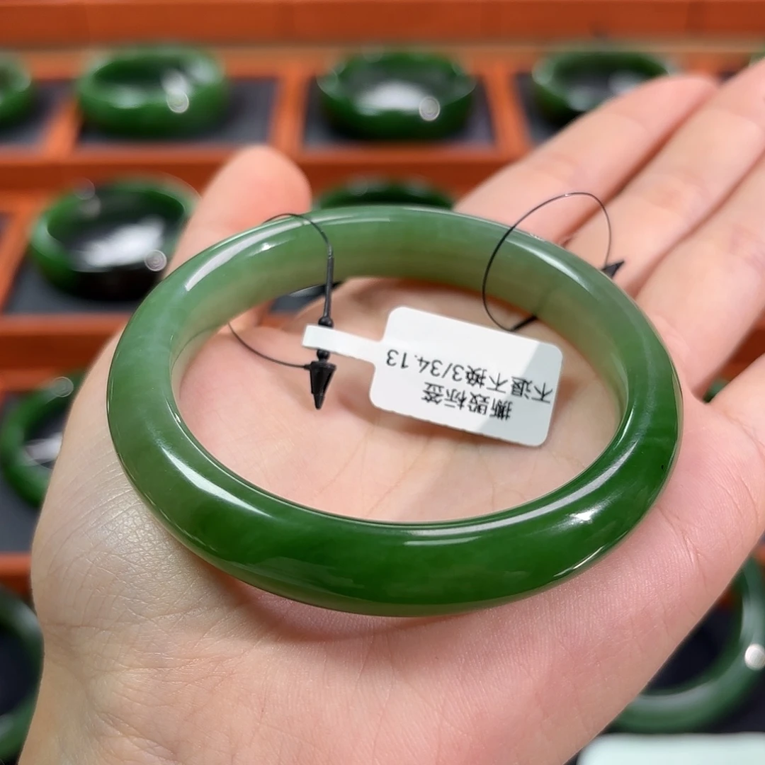 和田玉（碧玉）未镶嵌手镯一镯双色5657