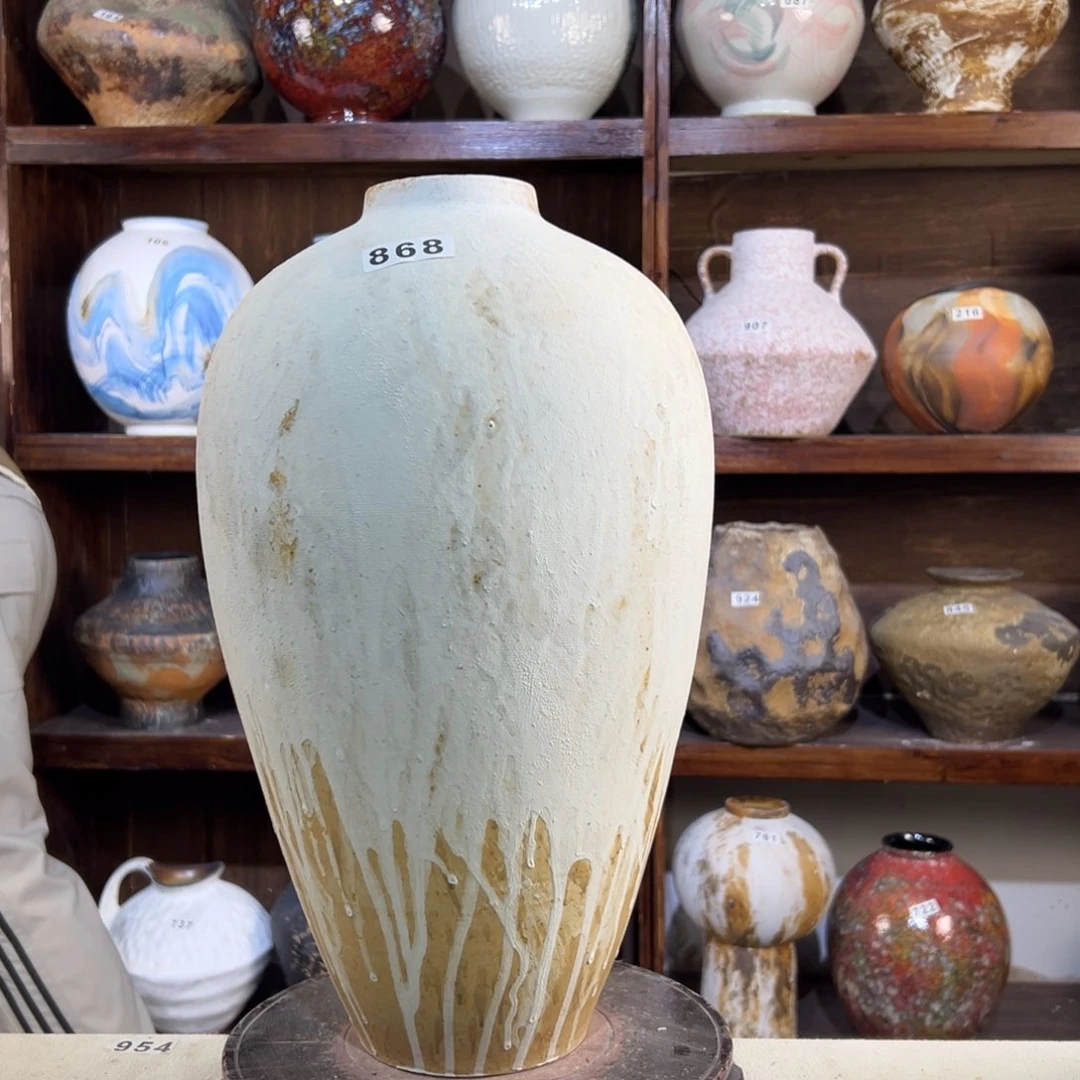 摆件868G8阿平左右的人了吧台